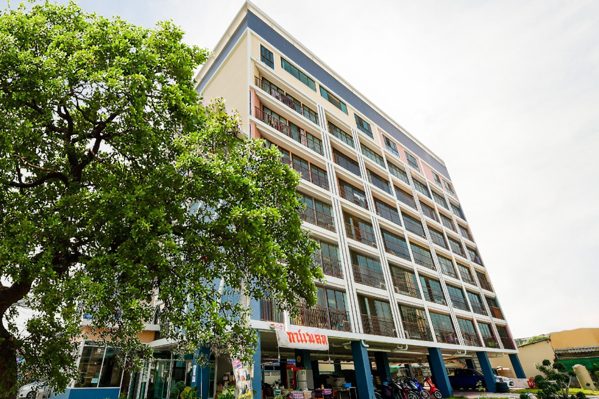 Super Oyo 458 Nakorn Siam Boutique Hotel Pattaya Buitenkant foto