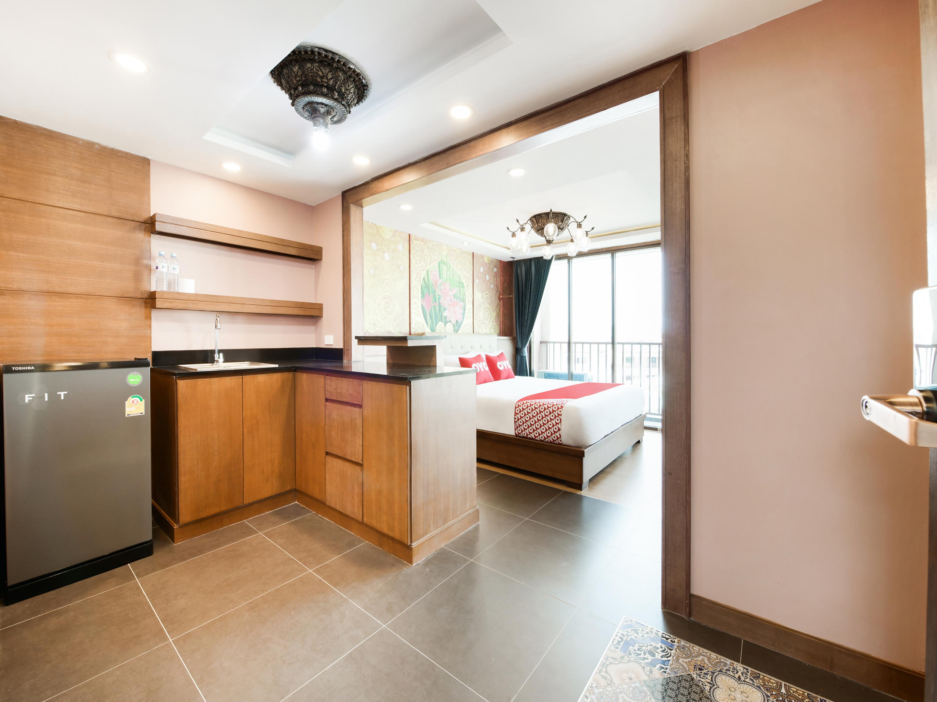 Super Oyo 458 Nakorn Siam Boutique Hotel Pattaya Buitenkant foto